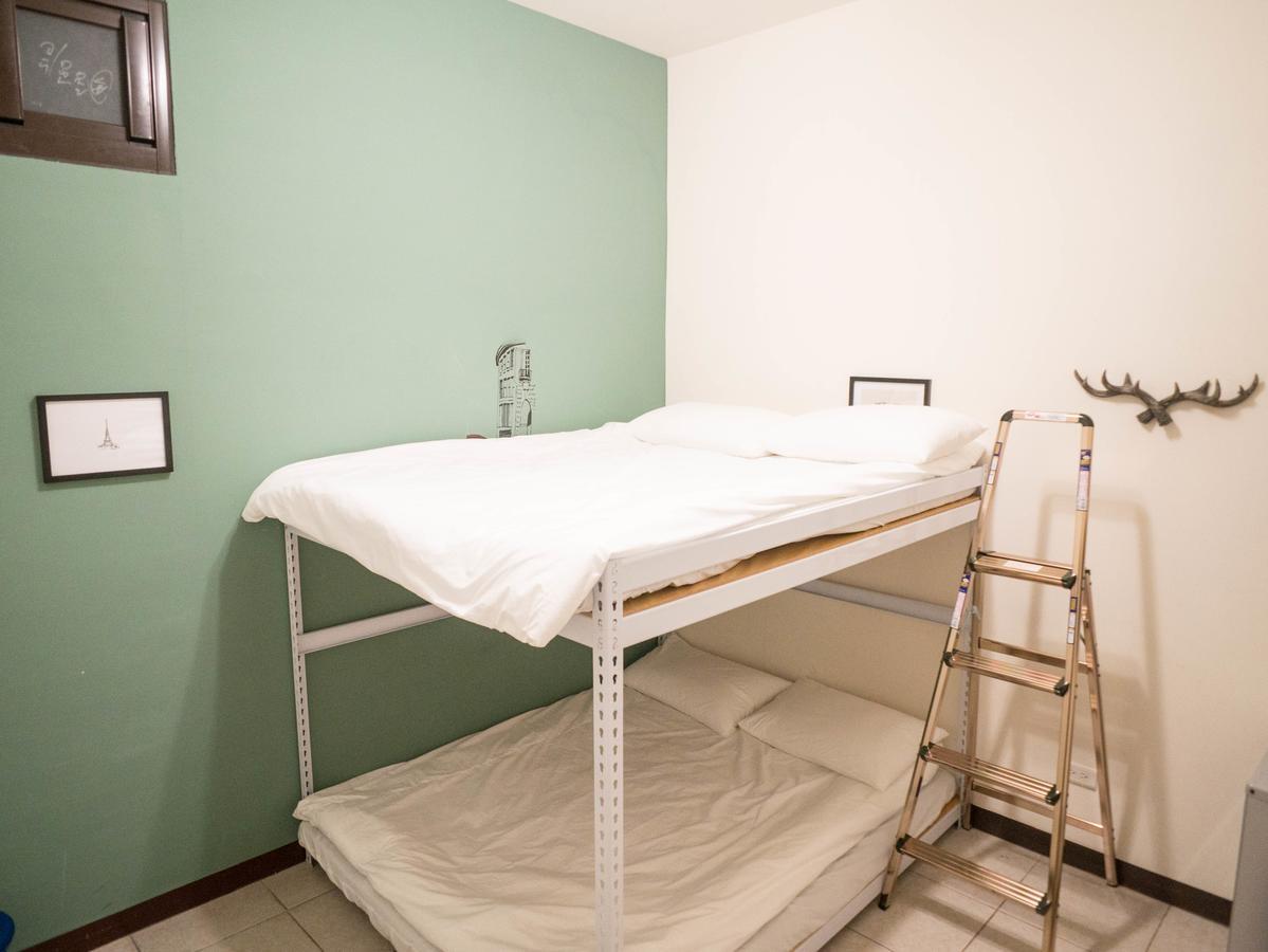 Feng Chia House Hostel Taichung Buitenkant foto