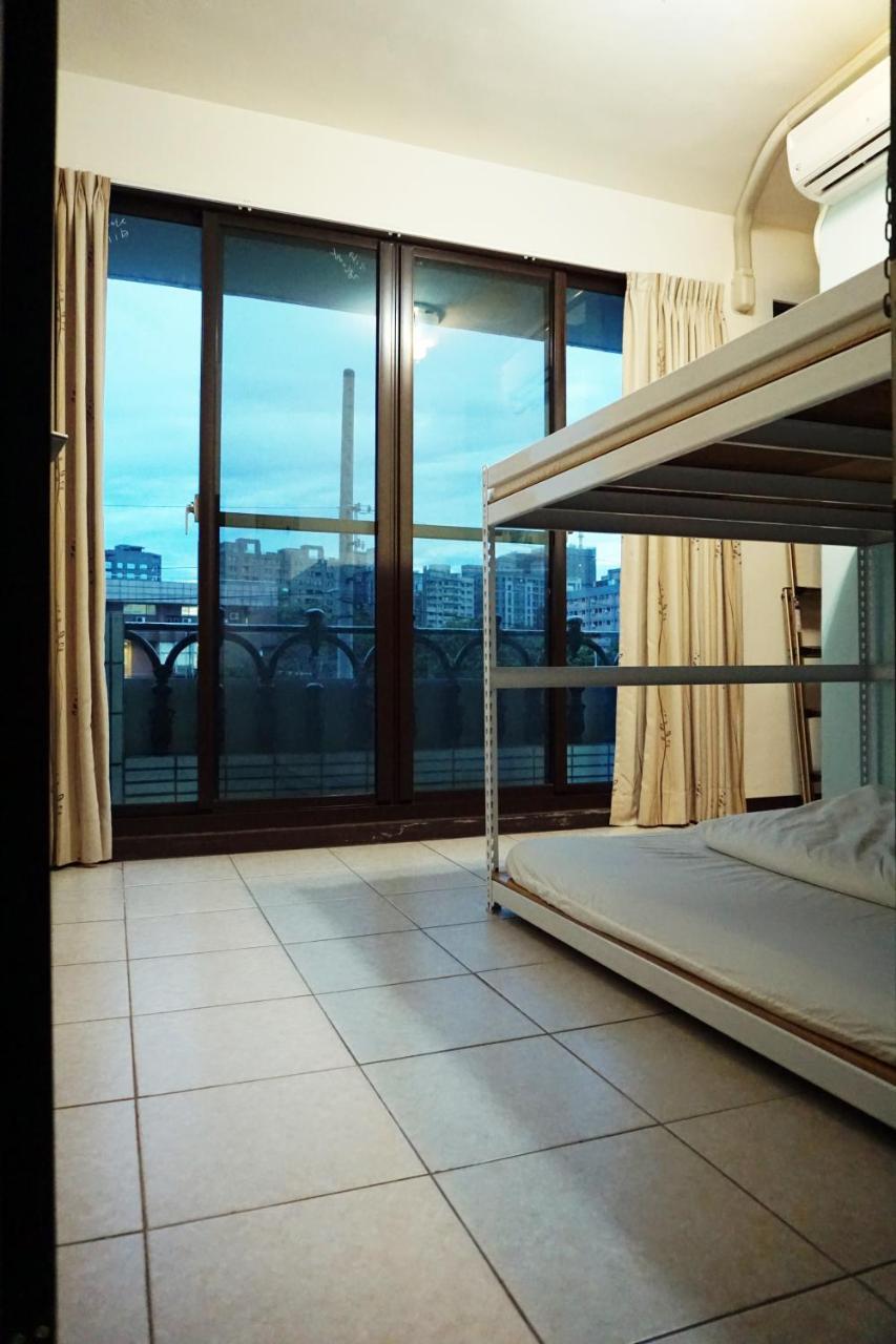 Feng Chia House Hostel Taichung Buitenkant foto